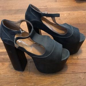 Size 6 Jeffery Campbell Foxy in Black